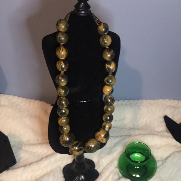 Vintage Chunky Boho Graduated Wooden Beads Necklace. - Picture 5 of 7